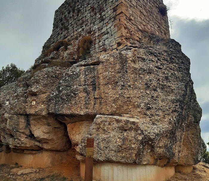 Castillo de San Esteban de Deyo o de Monjardín, Spain